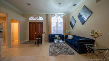2994 Oakbrook Dr