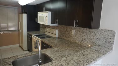 9917 W Okeechobee Rd Unit 3-307