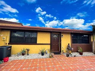 8439 SW 147th Pl Unit 8439