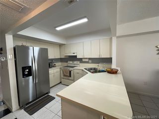 1000 SW 104th Ct Unit D-307