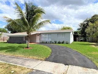 6230 NW 14th Pl