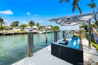 1065 Belle Meade Island Dr