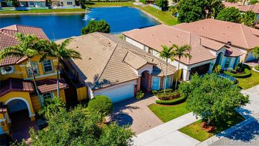 11310 NW 79th Ln