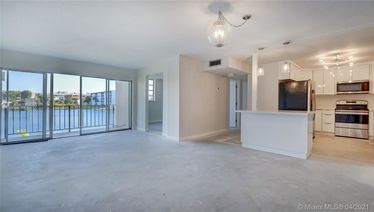 8895 Fontainebleau Blvd Unit 210