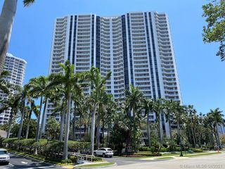 21055 NE Yacht Club Dr Unit 1510
