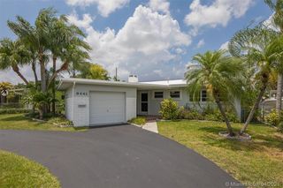 9441 Martinique Dr