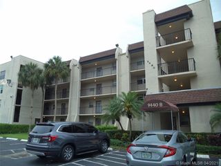 9440 Poinciana Pl Unit 302