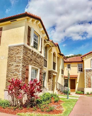1495 NE 33rd Ave Unit 201