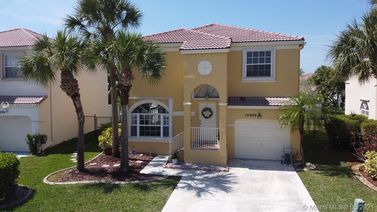 15300 NW 7th St