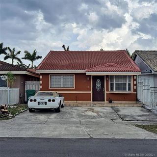 11501 NW 88th Ave