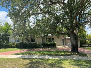 850 Hunting Lodge Dr
