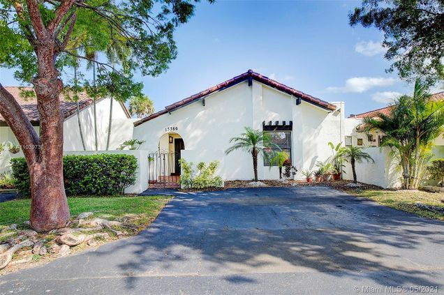 13386 SW 115th Ter Miami, FL Townhouse Sold - Photo 1 of 33. Opens carousel modal