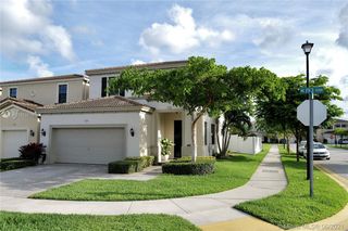 720 NE 193rd Ter