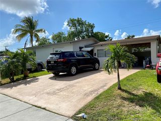 9790 Jamaica Dr