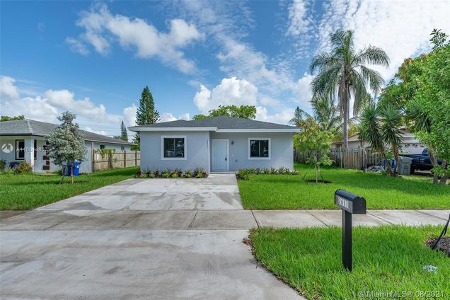 2611 NW 5th Street Pompano Beach, FL House Sold - Photo 1 of 24. Opens carousel modal
