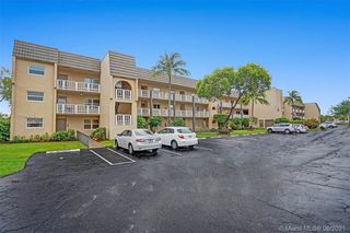 9310 Sunrise Lakes Blvd Unit 207