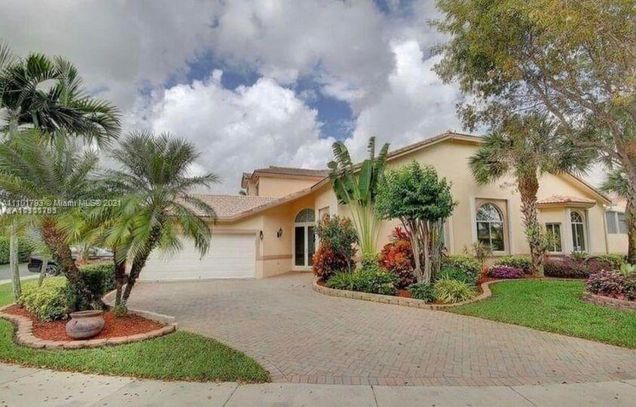 5183 E Madison Lakes Cir E Davie, FL House Sold - Photo 1 of 20. Opens carousel modal
