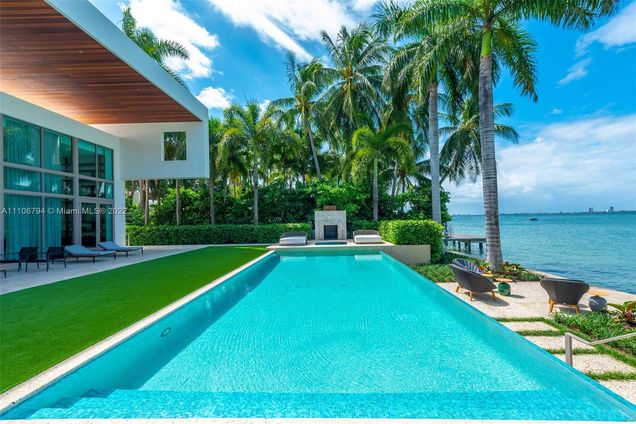 6396 N Bay Rd Miami Beach Fl 33141