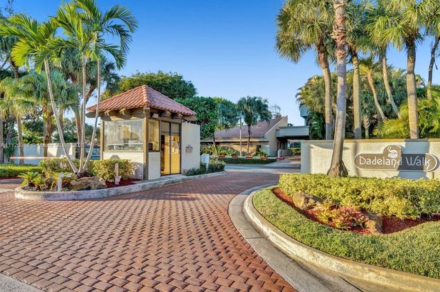 7954 SW 86th Ter Miami, FL Townhouse Sold - Photo 1 of 71. Opens carousel modal