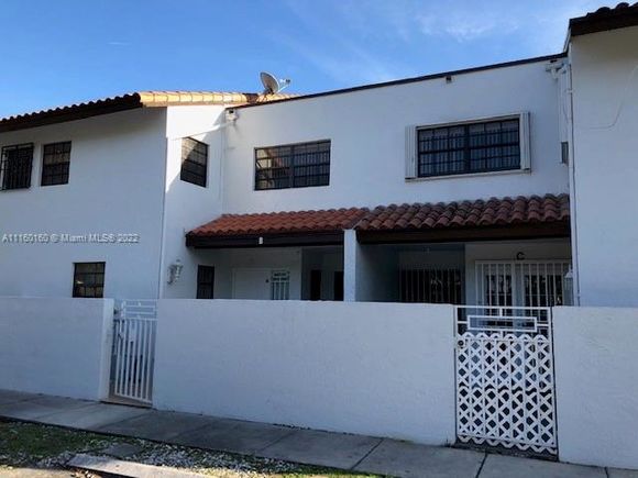 6211 SW 138 Ct Unit B Miami, FL Townhouse Sold - Photo 1 of 18. Opens carousel modal