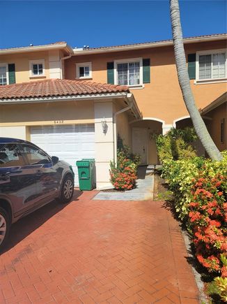 6408 Catalina Ln Unit 6408 Tamarac, FL Townhouse Sold - Photo 1 of 13. Opens carousel modal