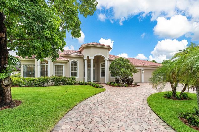9411 Sea Turtle Ln Plantation, FL House Sold - Photo 1 of 49. Opens carousel modal