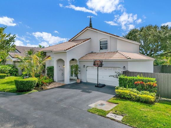 11760 SW 94th St Miami, FL House Sold - Photo 1 of 37. Opens carousel modal