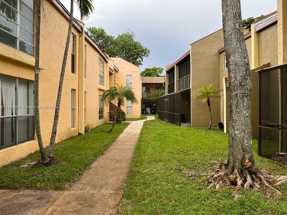 4445 Treehouse Ln Unit B Tamarac, FL Condo Sold - Photo 1 of 9. Opens carousel modal