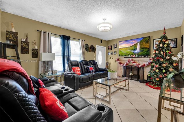 1621 NW 29th Ave Miami, FL House Sold - Photo 1 of 20. Opens carousel modal