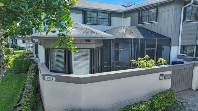 9902 NW 52nd Ter Doral, FL Townhouse Sold - Photo 1 of 37. Opens carousel modal