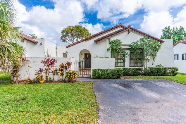 11313 SW 133rd Pl Miami, FL Townhouse Sold - Photo 1 of 40. Opens carousel modal