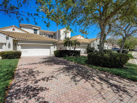 963 Harbor Vw S Unit 963 Hollywood, FL Townhouse Sold - Photo 1 of 80. Opens carousel modal