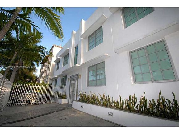 526 15 St Unit 12 Miami Beach, FL Condo Active - Photo 1 of 8. Opens carousel modal