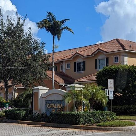 6407 Catalina Ln Unit 6407