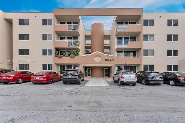 8045 NW 7th St Unit 2301