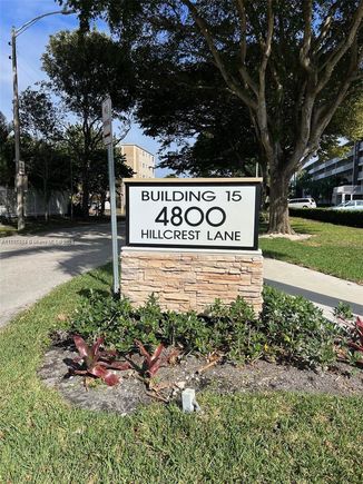 4800 Hillcrest Ln Unit 402