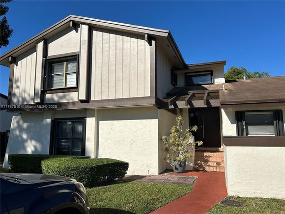 7012 SW 127th Pl Miami, FL Townhouse Active - Photo 1 of 21. Opens carousel modal