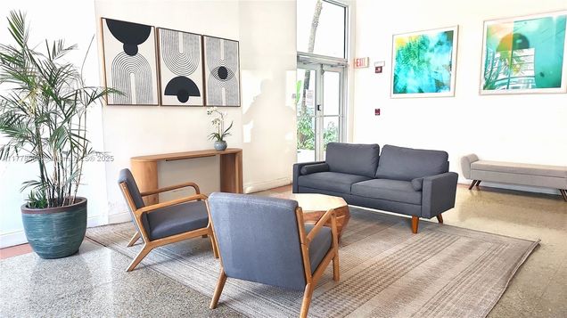 420 15th St Unit 302