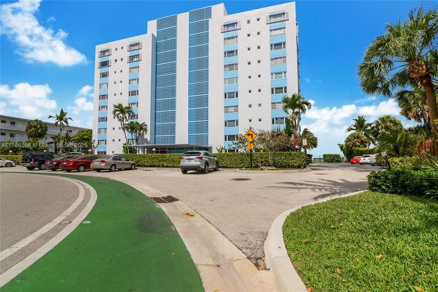 10300 W Bay Harbor Dr Unit 9D