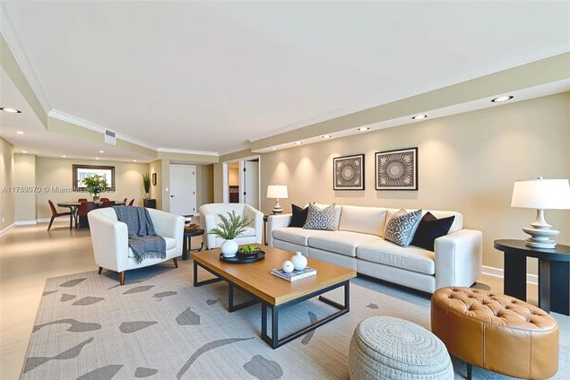 2100 S Ocean Ln Unit 1109
