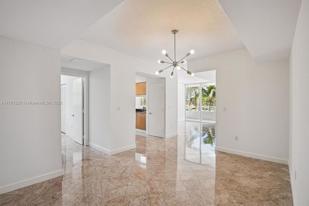 5970 Indian Creek Dr Unit 302