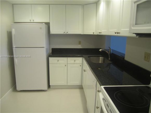 8075 SW 107 Av Unit 223 Miami, FL Condo Active - Photo 1 of 22. Opens carousel modal