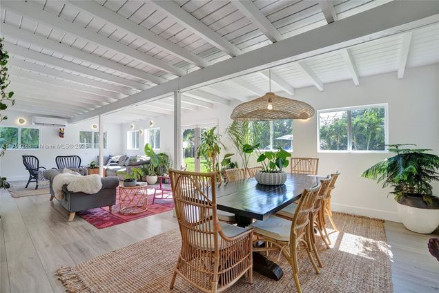 17505 SW 90th Ave Palmetto Bay, FL House Active - Photo 1 of 48. Opens carousel modal