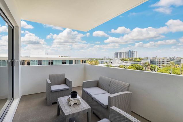 3 Island Ave Unit 07B