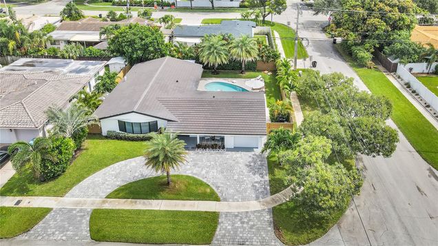 2197 NE 61st Ct Unit 0 Fort Lauderdale, FL House Active - Photo 1 of 30. Opens carousel modal