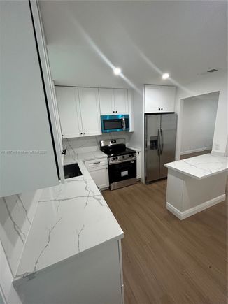 808 SW 15th Ave Unit 0 Fort Lauderdale, FL House Active - Photo 1 of 19. Opens carousel modal