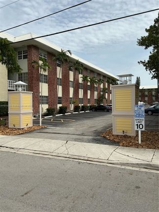 2426 SE 17th Cswy Unit 109A