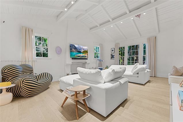 3747 Royal Palm Ave Miami Beach, FL House Active - Photo 1 of 39. Opens carousel modal