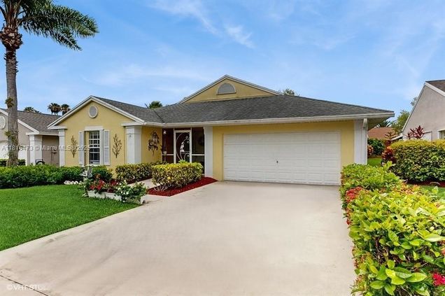 2552 SE 7th Ct Homestead, FL House Sold - Photo 1 of 31. Opens carousel modal