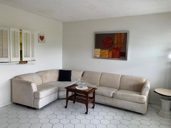 89 Berkshire D Unit 89 West Palm Beach, FL Condo Active - Photo 1 of 7. Opens carousel modal